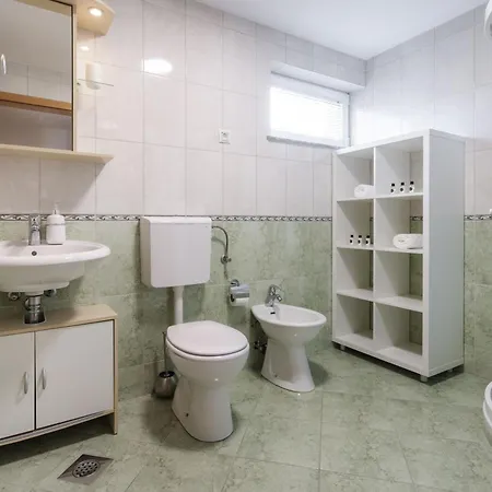 Leonid Appartement Podčetrtek