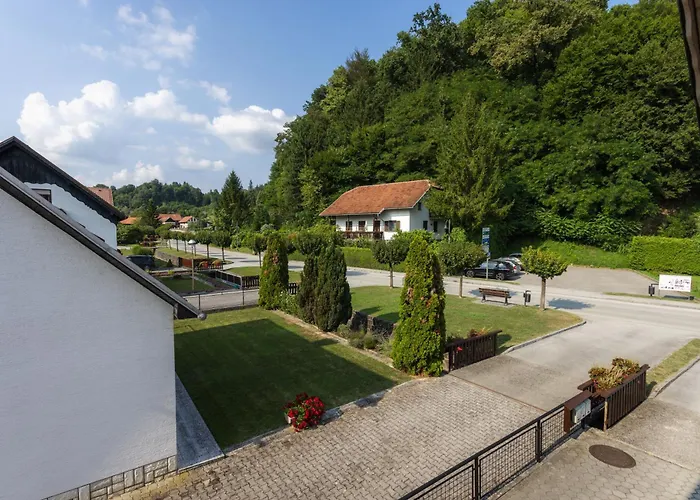 Apartment Leonid Podčetrtek